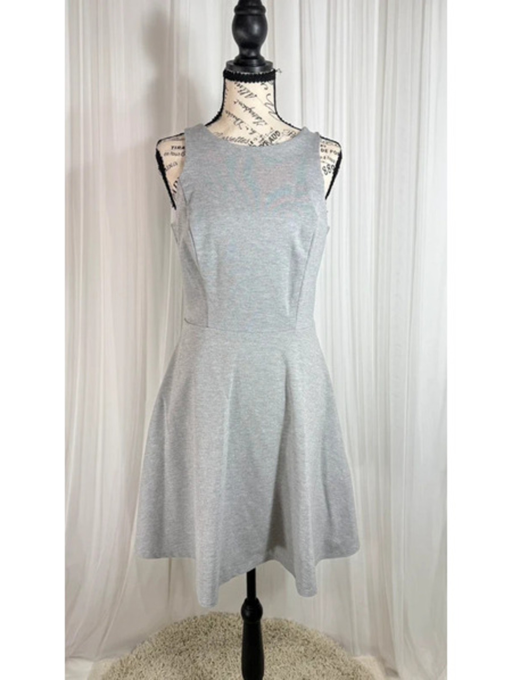 White House Black Market Grey Fit Flare Dress Size 6 684